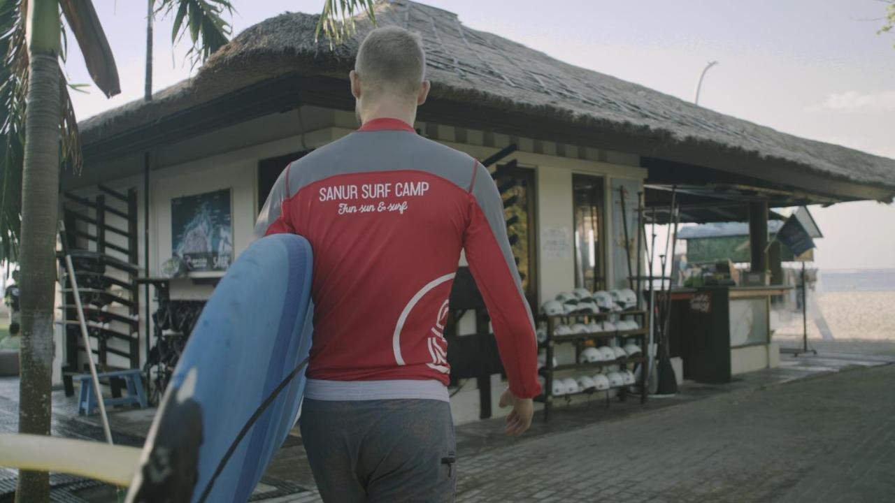 Blind Dog Inn Sanur  Exterior photo